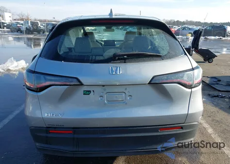 2024 Honda Hr-V Awd Lx z USA, uszkodzony, nr VIN 3CZRZ2H3XRM752896